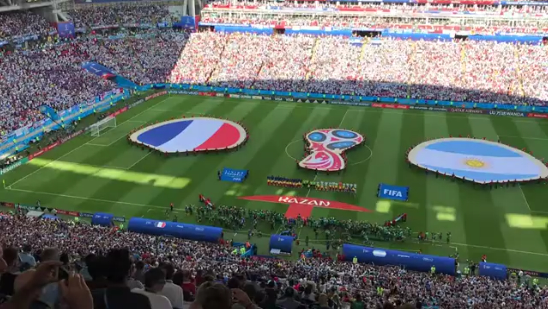 赛场上
