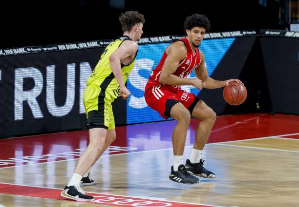 而湖人队也 而湖人队也