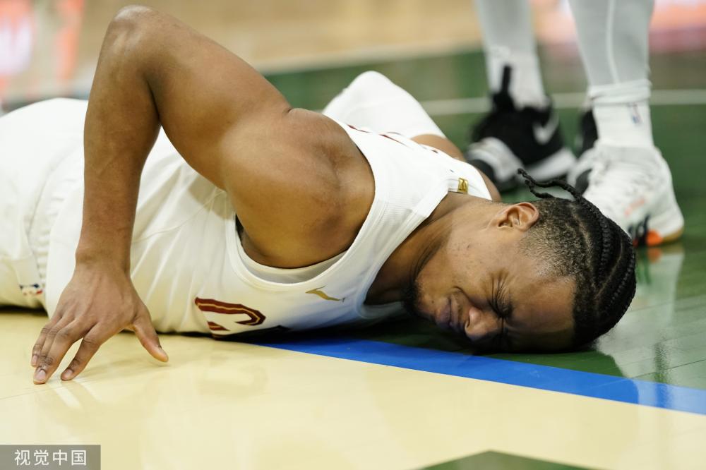 聆听他们的 聆听他们的