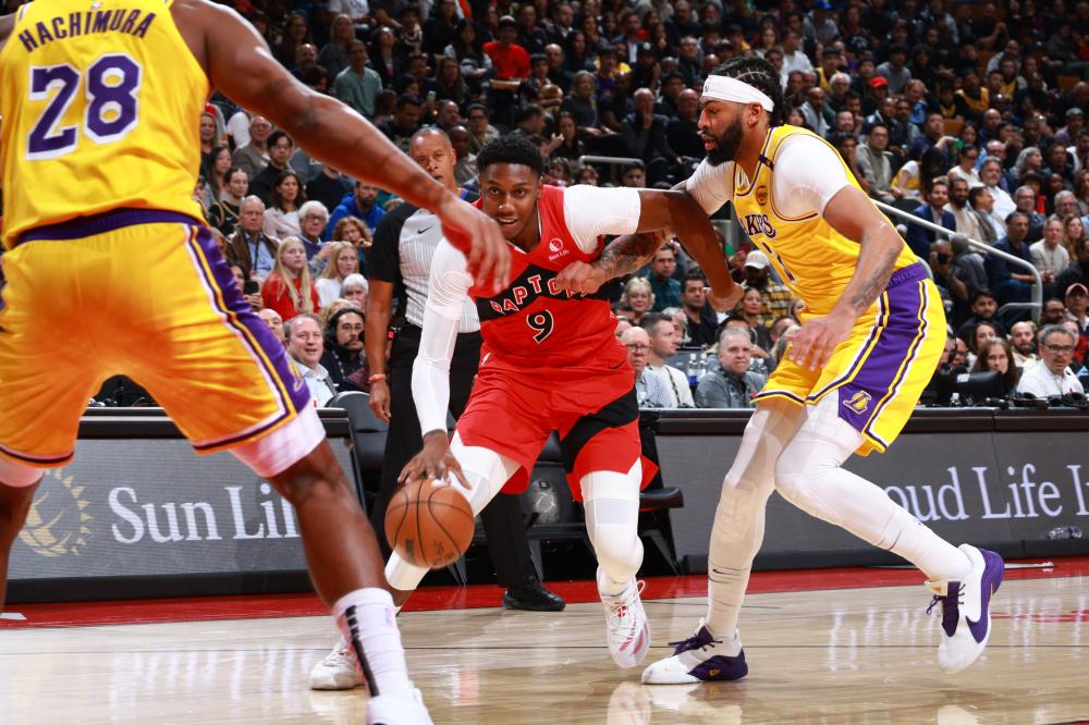 占据主导地 占据主导地